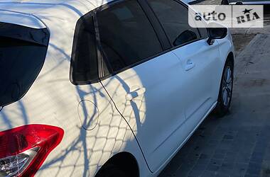 Хетчбек Citroen C4 2012 в 