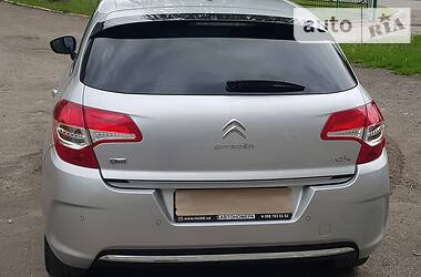 Хетчбек Citroen C4 2014 в 