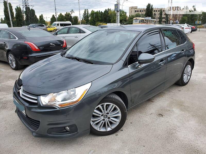 Хэтчбек Citroen C4 2013 в Киеве