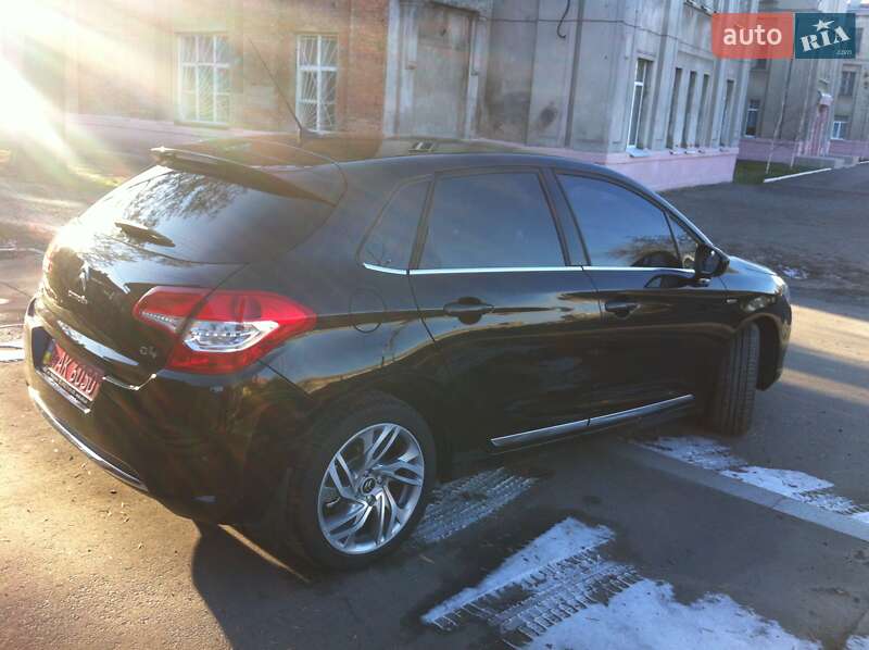 Хэтчбек Citroen C4 2014 в Харькове