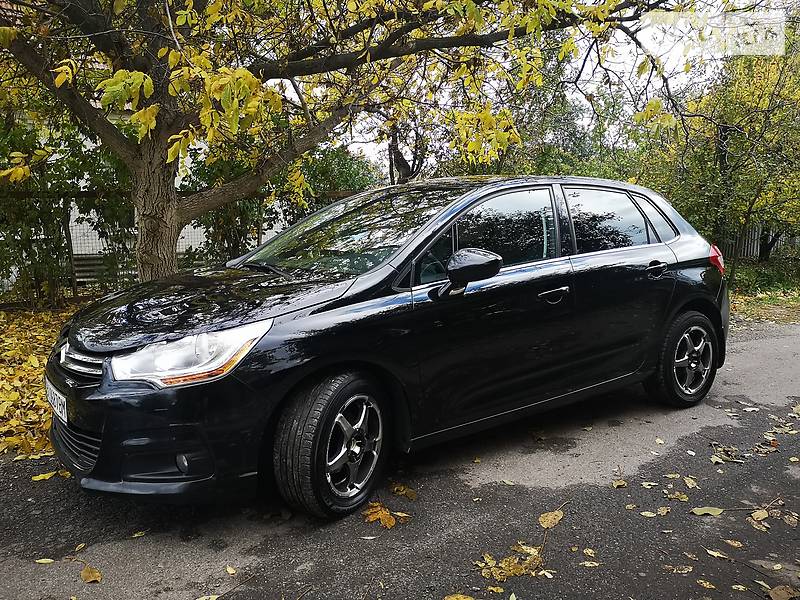 Хэтчбек Citroen C4 2011 в Полтаве