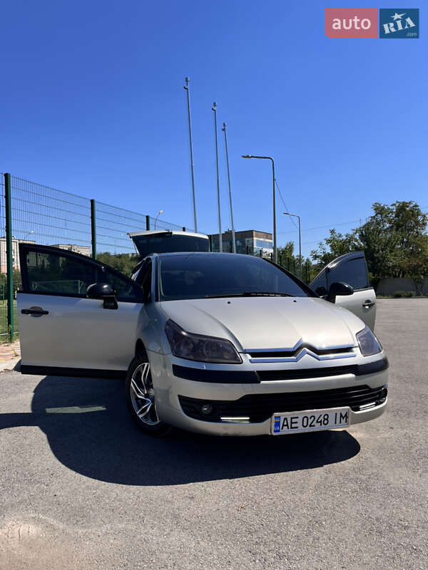 Хэтчбек Citroen C4 2008 в Синельниково