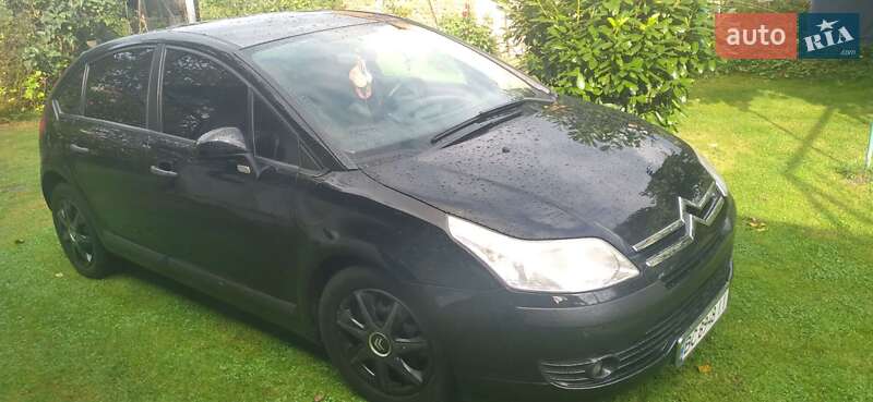 Хетчбек Citroen C4 2008 в Комарному