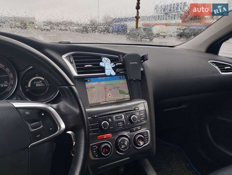 Хэтчбек Citroen C4 2013 в Львове