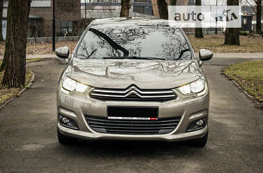 Хэтчбек Citroen C4 2015 в Киеве