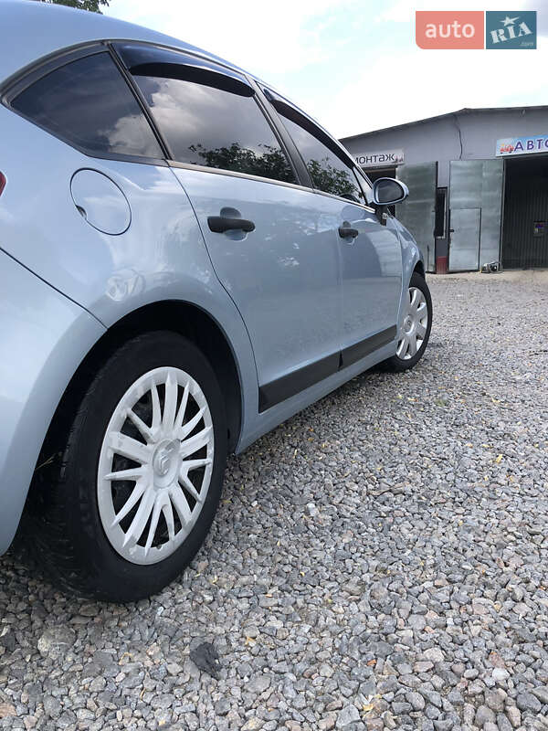 Хетчбек Citroen C4 2006 в Шпикові