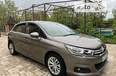 Хэтчбек Citroen C4 2016 в Ужгороде