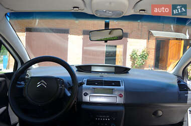 Хэтчбек Citroen C4 2010 в 