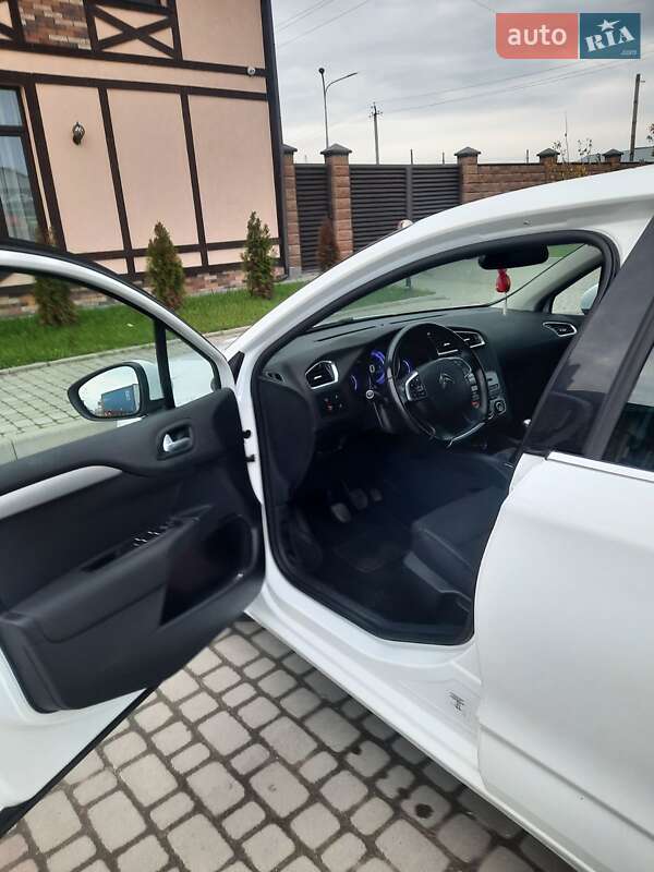 Хэтчбек Citroen C4 2017 в Радехове
