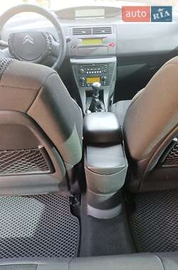 Хэтчбек Citroen C4 2009 в 