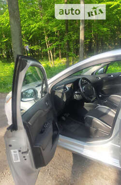 Хэтчбек Citroen C4 2012 в 
