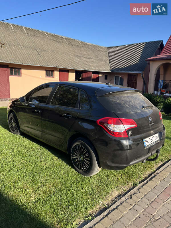 Хэтчбек Citroen C4 2013 в Демидовке