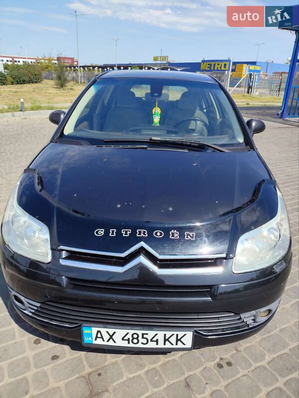 Хэтчбек Citroen C4 2006 в 