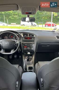 Хэтчбек Citroen C4 2013 в 