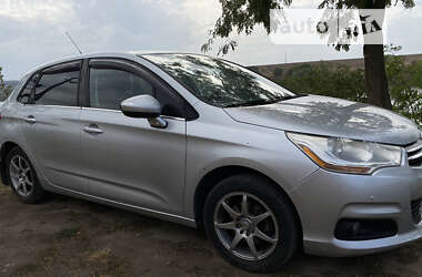 Хэтчбек Citroen C4 2012 в Тростянце