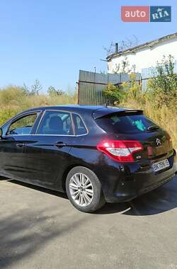 Хэтчбек Citroen C4 2011 в 