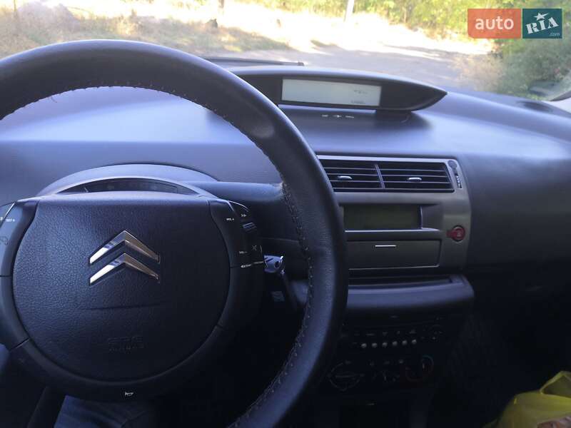 Хетчбек Citroen C4 2009 в Запоріжжі