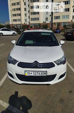 Хетчбек Citroen C4 2011 в Южному