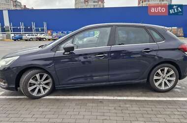 Хэтчбек Citroen C4 2015 в 