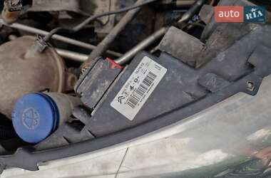 Хэтчбек Citroen C4 2015 в 