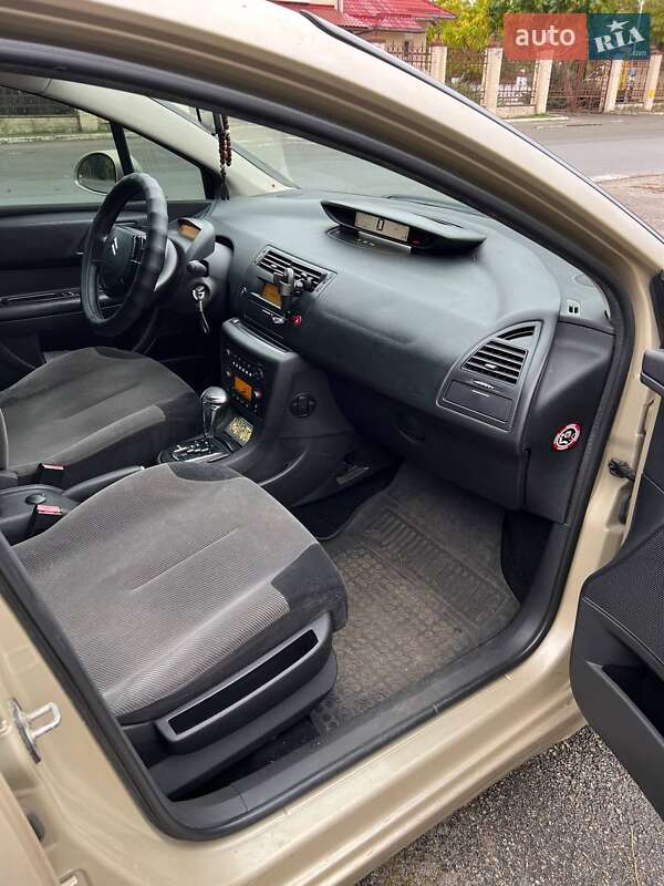 Хэтчбек Citroen C4 2006 в Киеве фото 12 Хэтчбек Citroen C4 2006 в Киеве