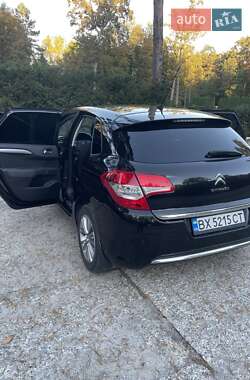 Хетчбек Citroen C4 2010 в 
