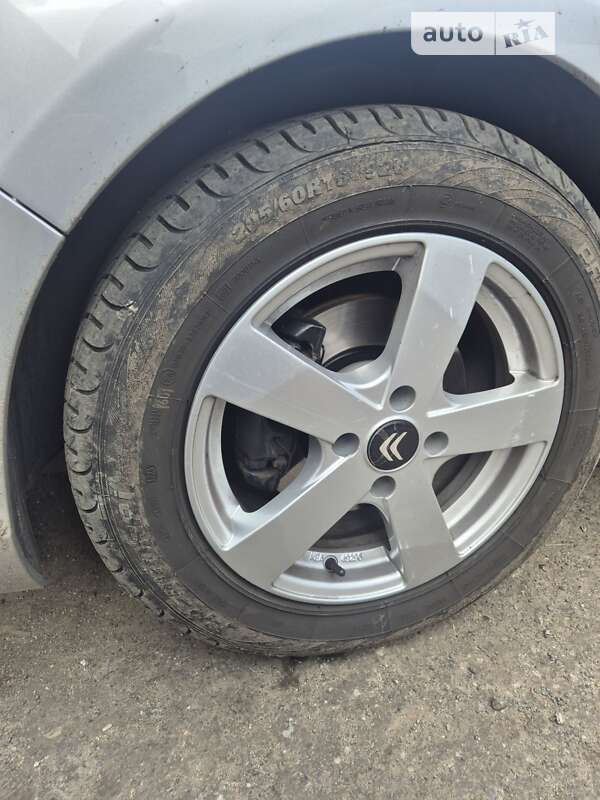 Хэтчбек Citroen C4 2012 в Подольске