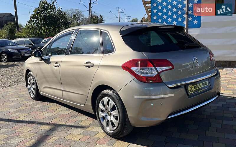 Хетчбек Citroen C4 2011 в Стрию