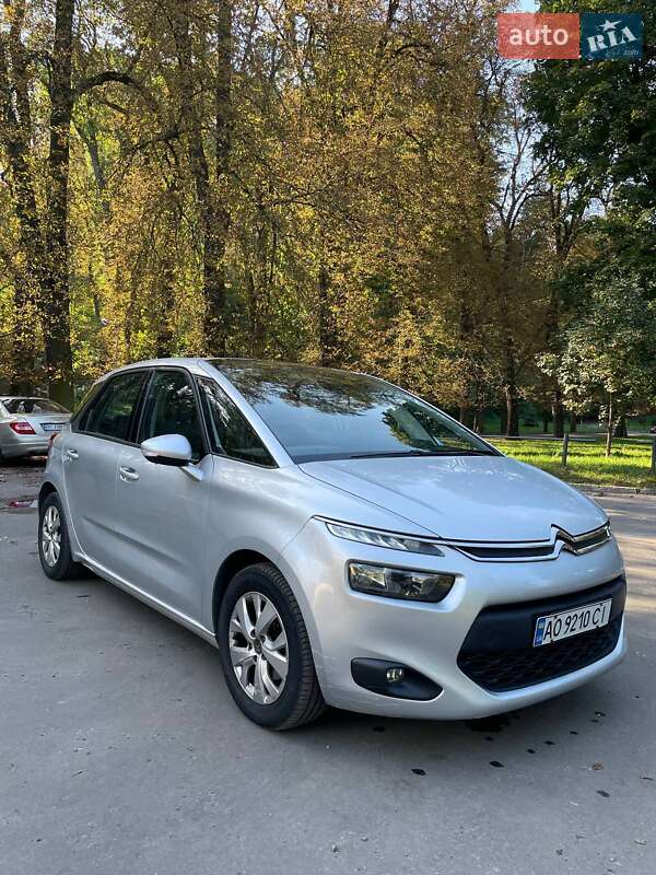 Хетчбек Citroen C4 2016 в Ужгороді