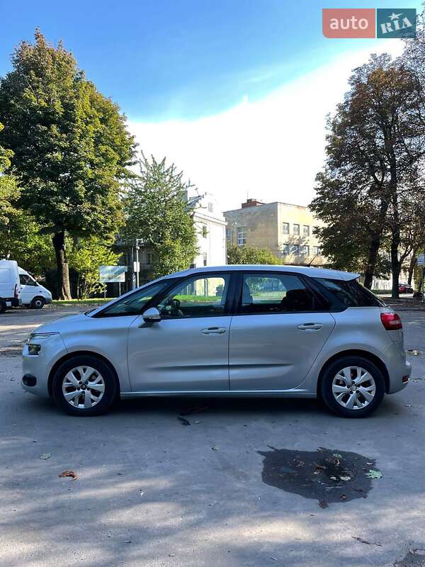 Хетчбек Citroen C4 2016 в Ужгороді