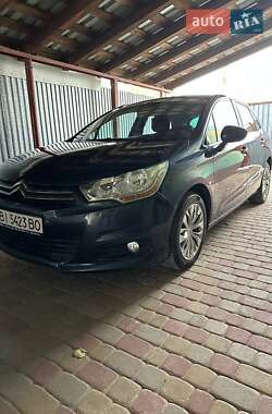 Хэтчбек Citroen C4 2012 в Полтаве