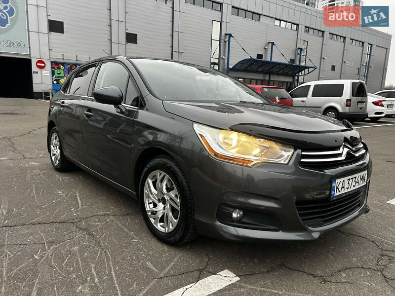 Хэтчбек Citroen C4 2013 в Киеве