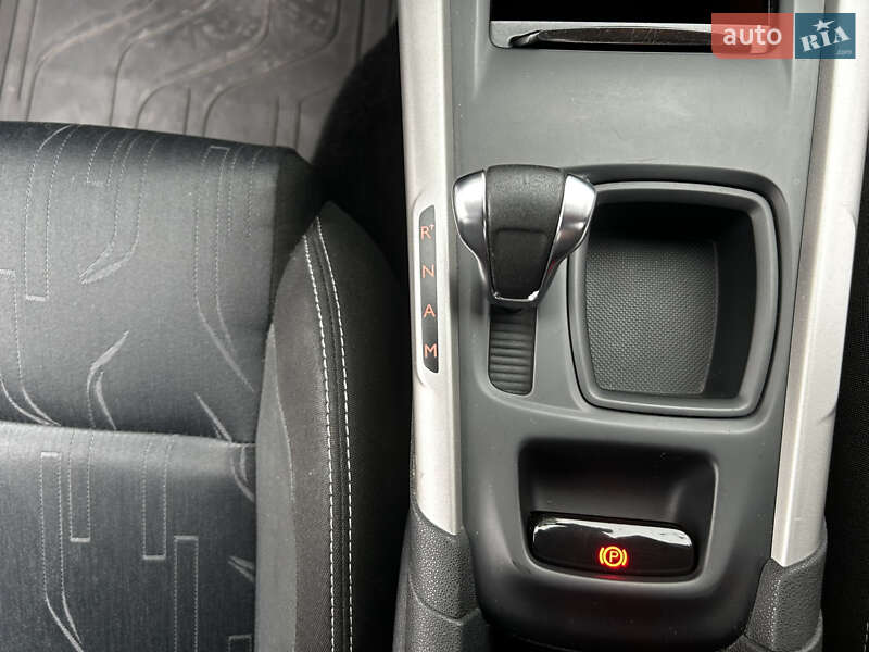 Хэтчбек Citroen C4 2013 в Киеве