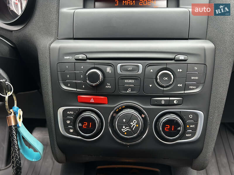 Хэтчбек Citroen C4 2013 в Киеве