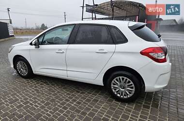 Хэтчбек Citroen C4 2012 в 