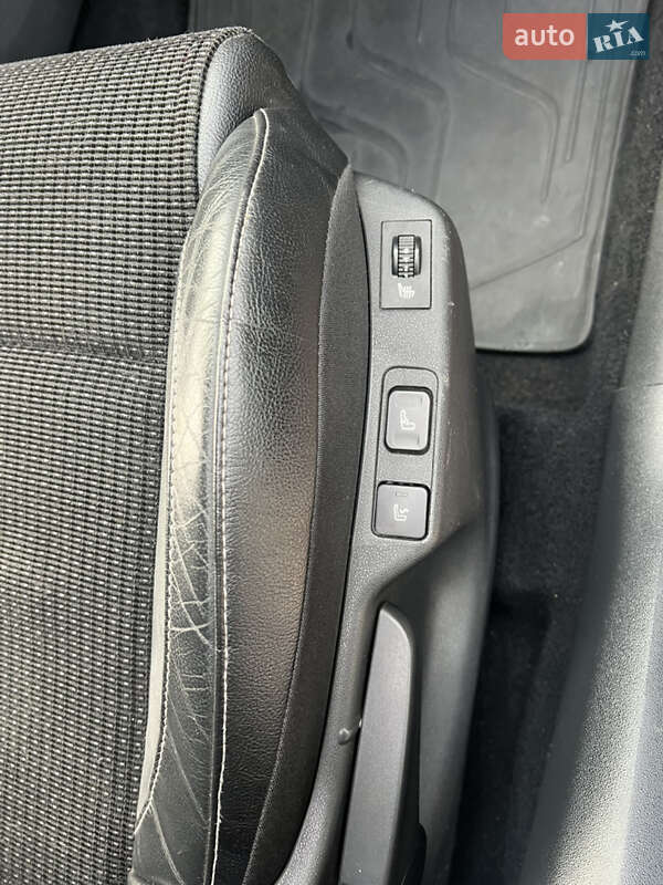 Хэтчбек Citroen C4 2013 в Львове фото 19 Хэтчбек Citroen C4 2013 в Львове