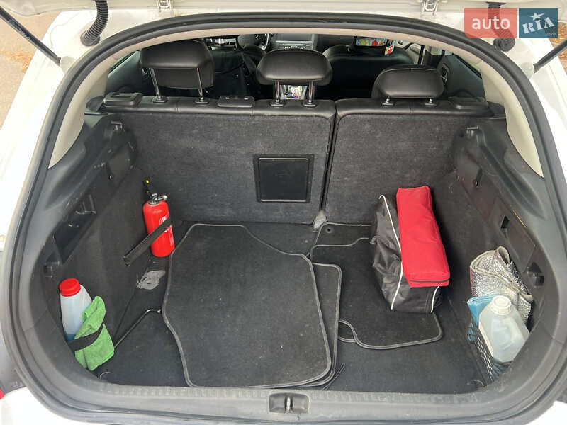 Хэтчбек Citroen C4 2013 в Львове фото 21 Хэтчбек Citroen C4 2013 в Львове