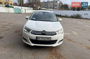 Хэтчбек Citroen C4 2013 в 