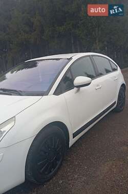 Хэтчбек Citroen C4 2009 в 