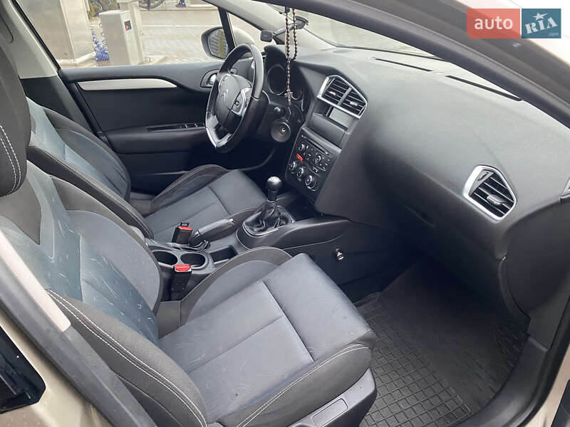 Хетчбек Citroen C4 2011 в Івано-Франківську