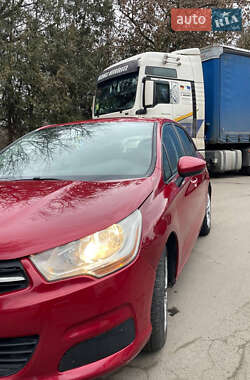 Хэтчбек Citroen C4 2011 в Ровно