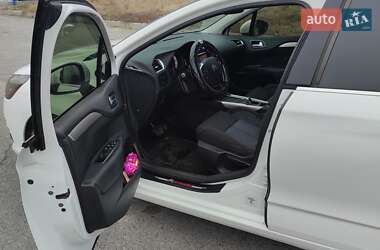 Хэтчбек Citroen C4 2010 в 