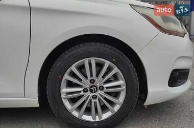 Хэтчбек Citroen C4 2010 в 