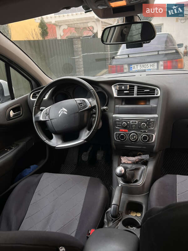 Хэтчбек Citroen C4 2011 в Ивано-Франковске фото 7 Хэтчбек Citroen C4 2011 в Ивано-Франковске