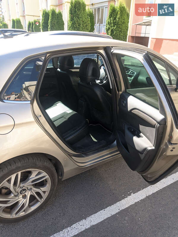Хетчбек Citroen C4 2011 в Луцьку