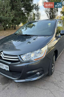 Хэтчбек Citroen C4 2012 в 