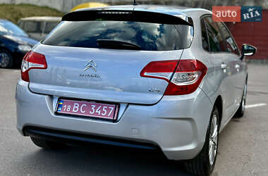 Хэтчбек Citroen C4 2011 в 