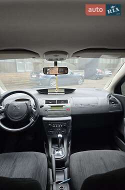Хетчбек Citroen C4 2007 в 