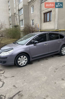 Хэтчбек Citroen C4 2007 в 