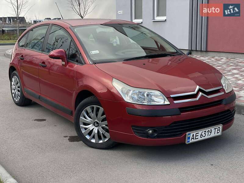 Хэтчбек Citroen C4 2005 в 